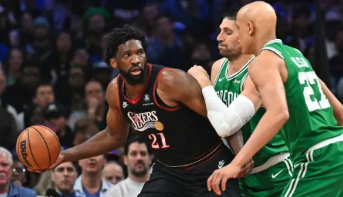 kaiyun-76人季后赛单轮系列赛里已2次输掉32+分，队史首次